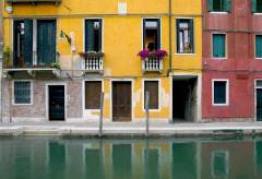 Venice Colored Walls